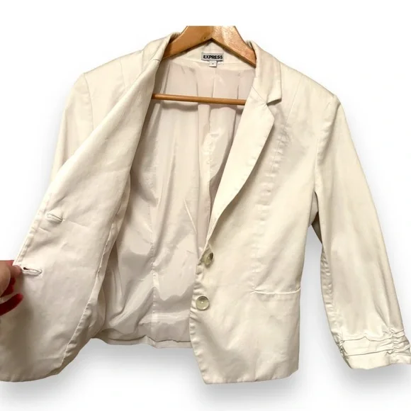 Express White 2 Button 3/4 Ruched Sleeves with Notched Lapels and Tailored Fit - Picture 9 of 15